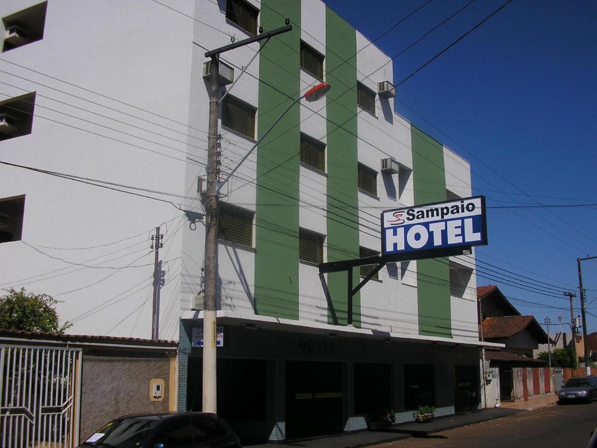 Hotel Oyo Sampaio 2*