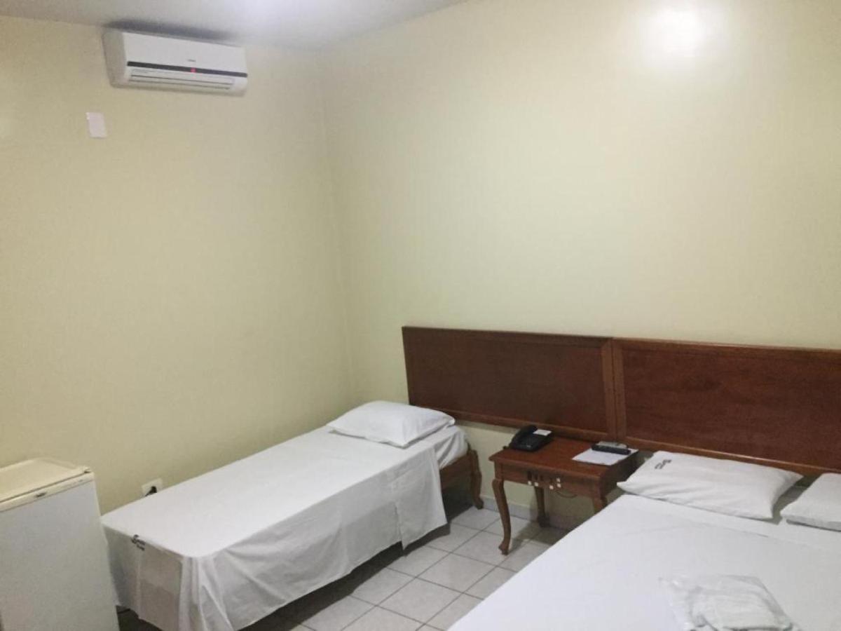 Oyo Sampaio Hotel